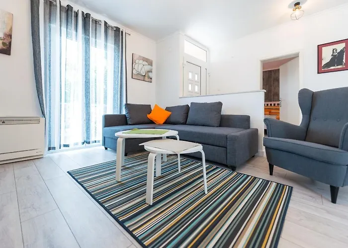 Apartment Semes